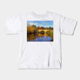 Queen Marys Bower Bridge, Chatsworth Kids T-Shirt